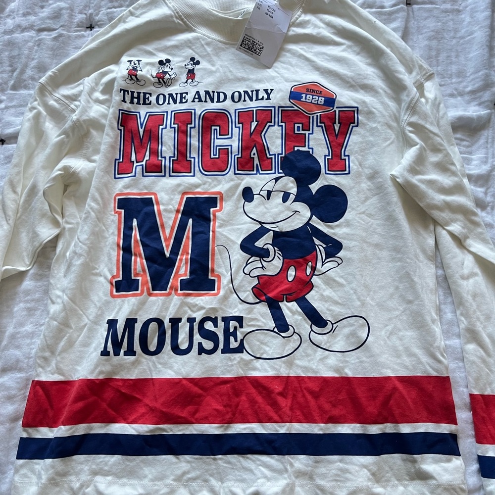 H&M The one and only Mickey Mouse shirt